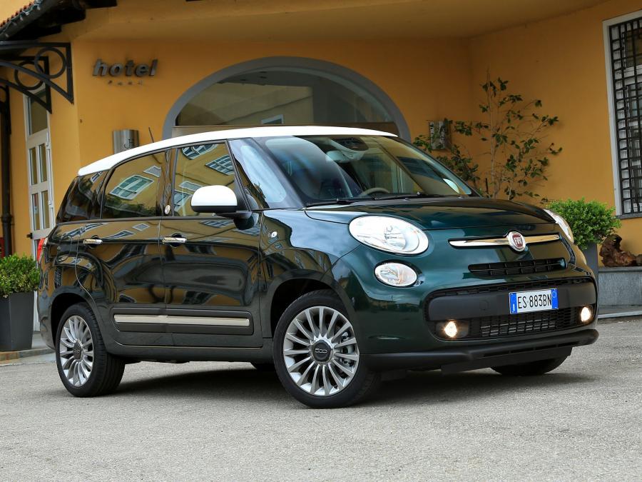  Fiat 500L Living 2013 года  (фото 10 из 34)